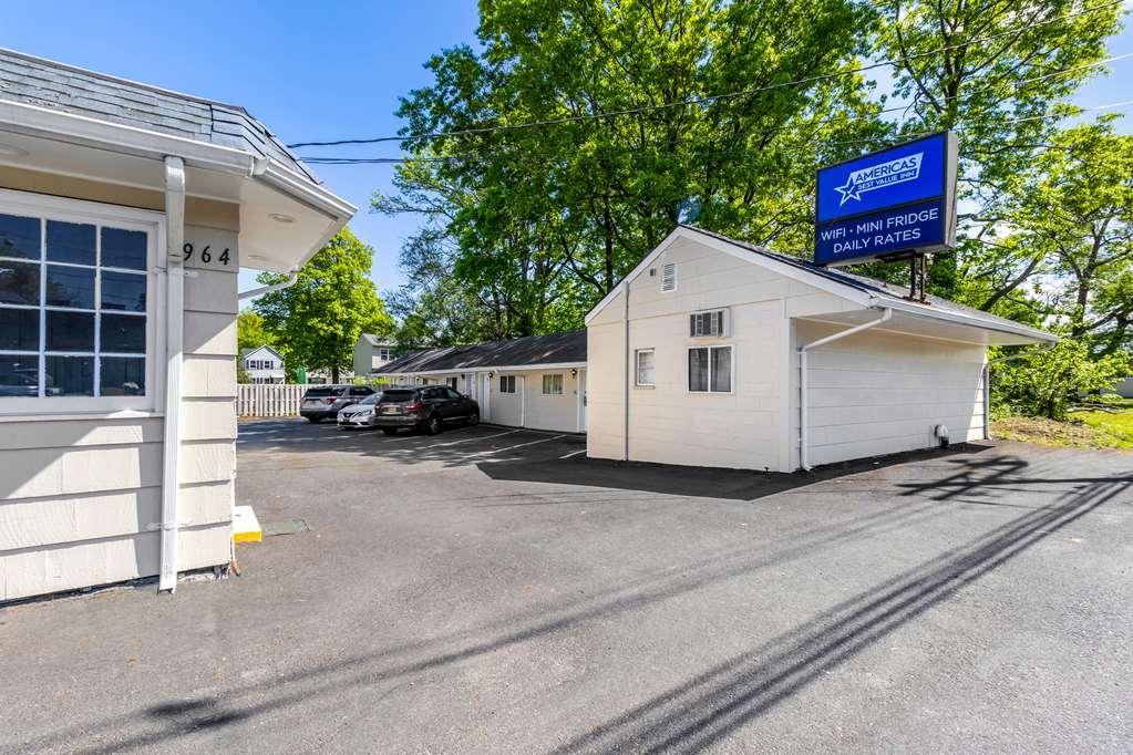Americas Best Value Inn Avenel Woodbridge Luaran gambar